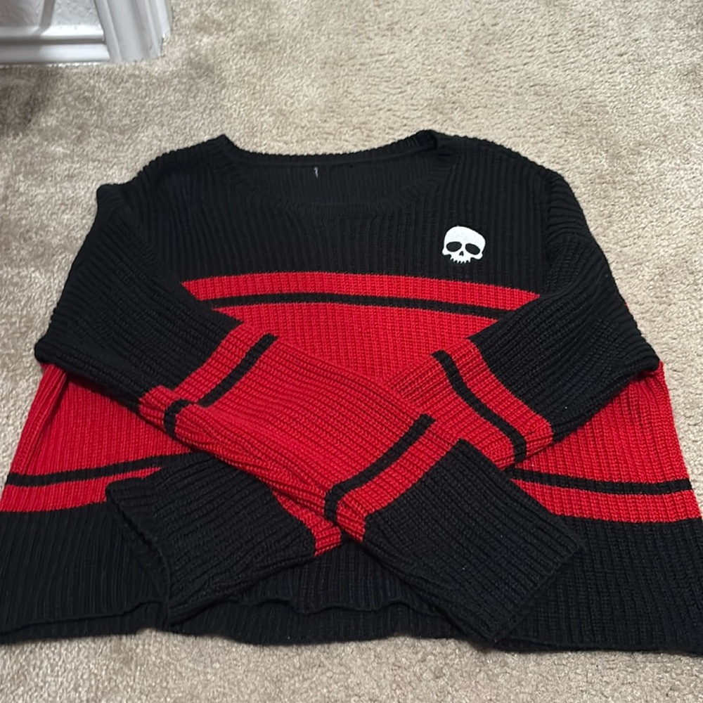 Hot Topic Knitted Sweater